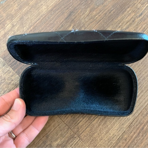 CHANEL Authentic Black Leather Quilted Sunglasses Eyeglass Case - Picture 3 of 7